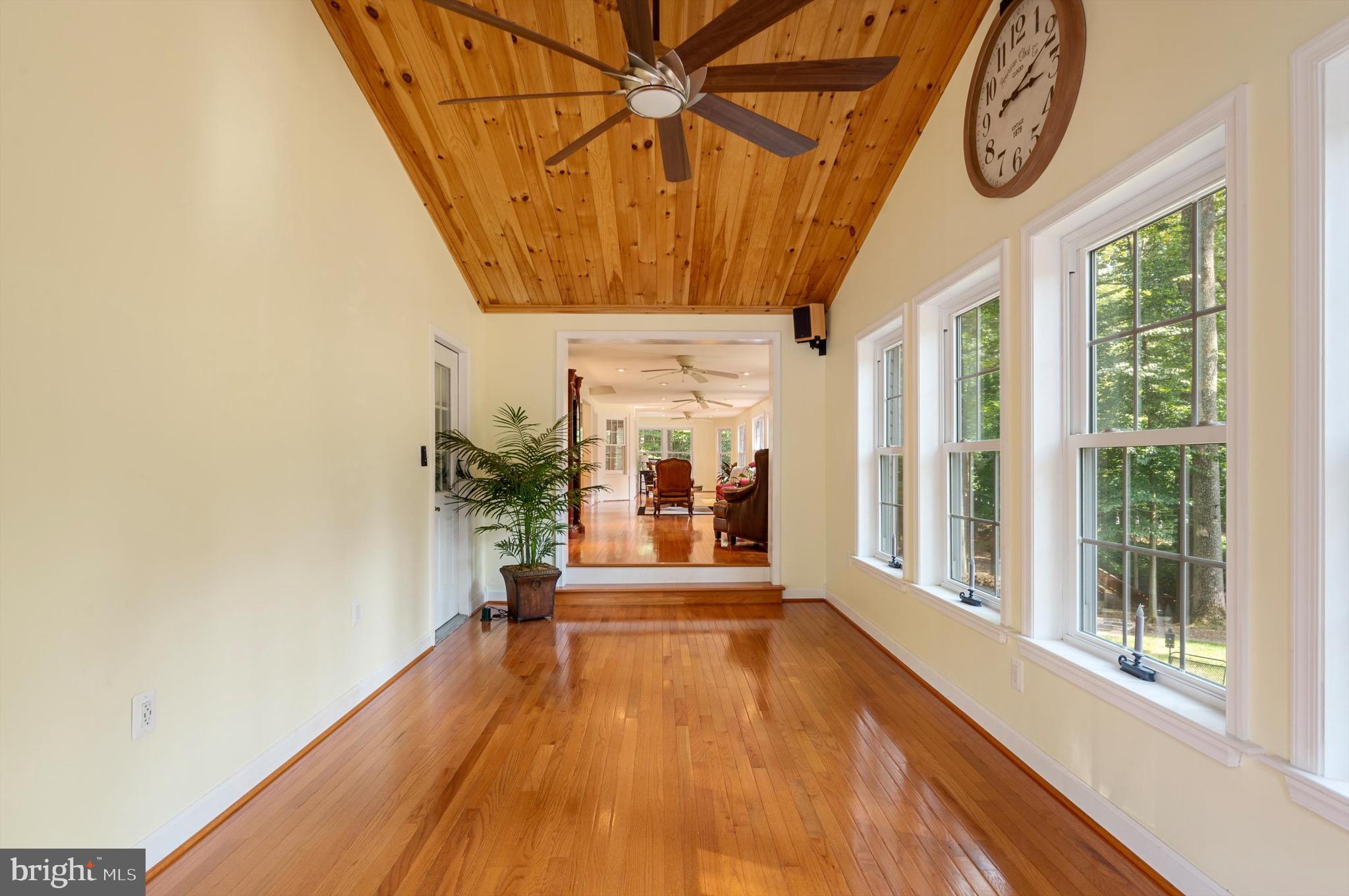 11541 Clara Barton Dr