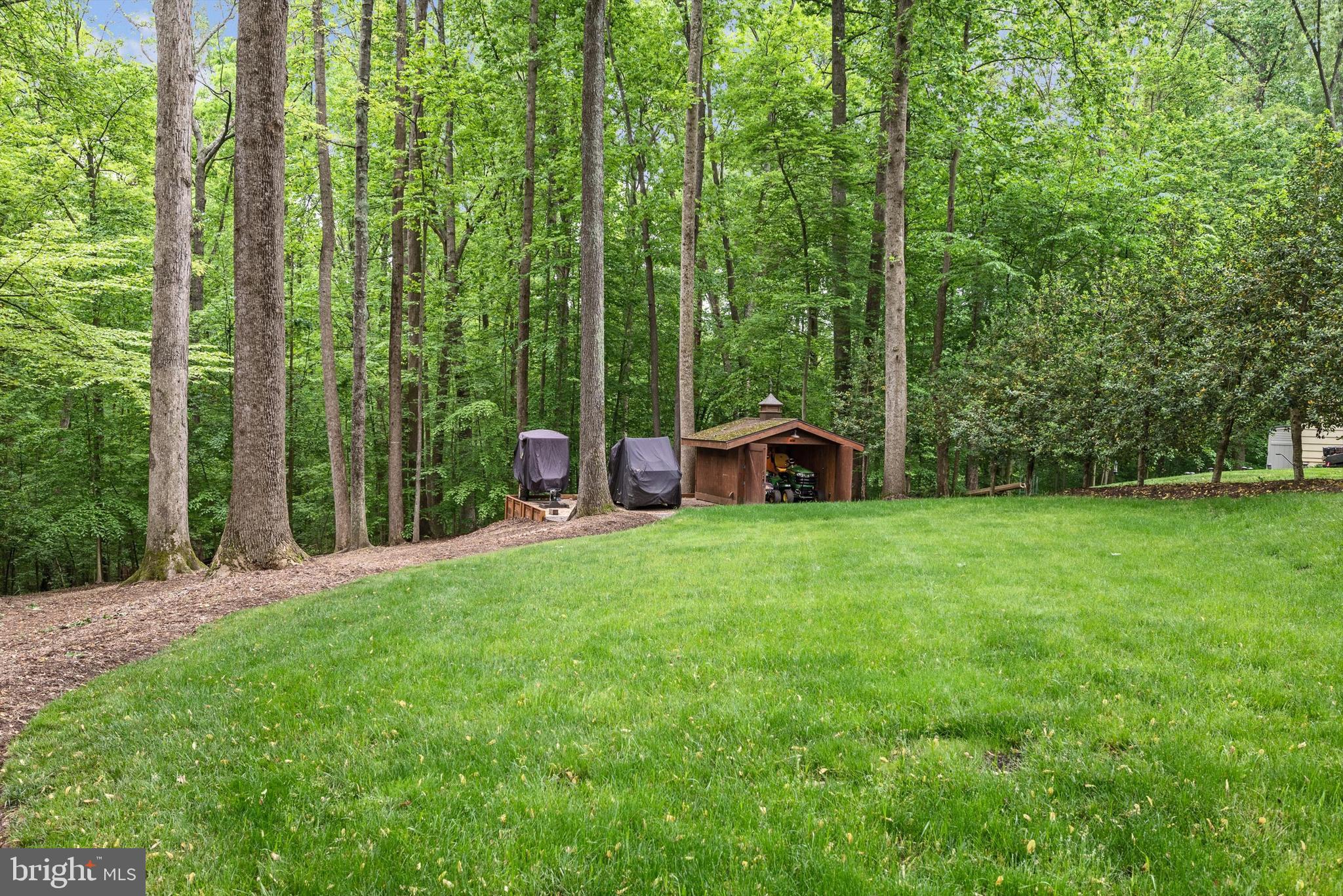 11541 Clara Barton Dr