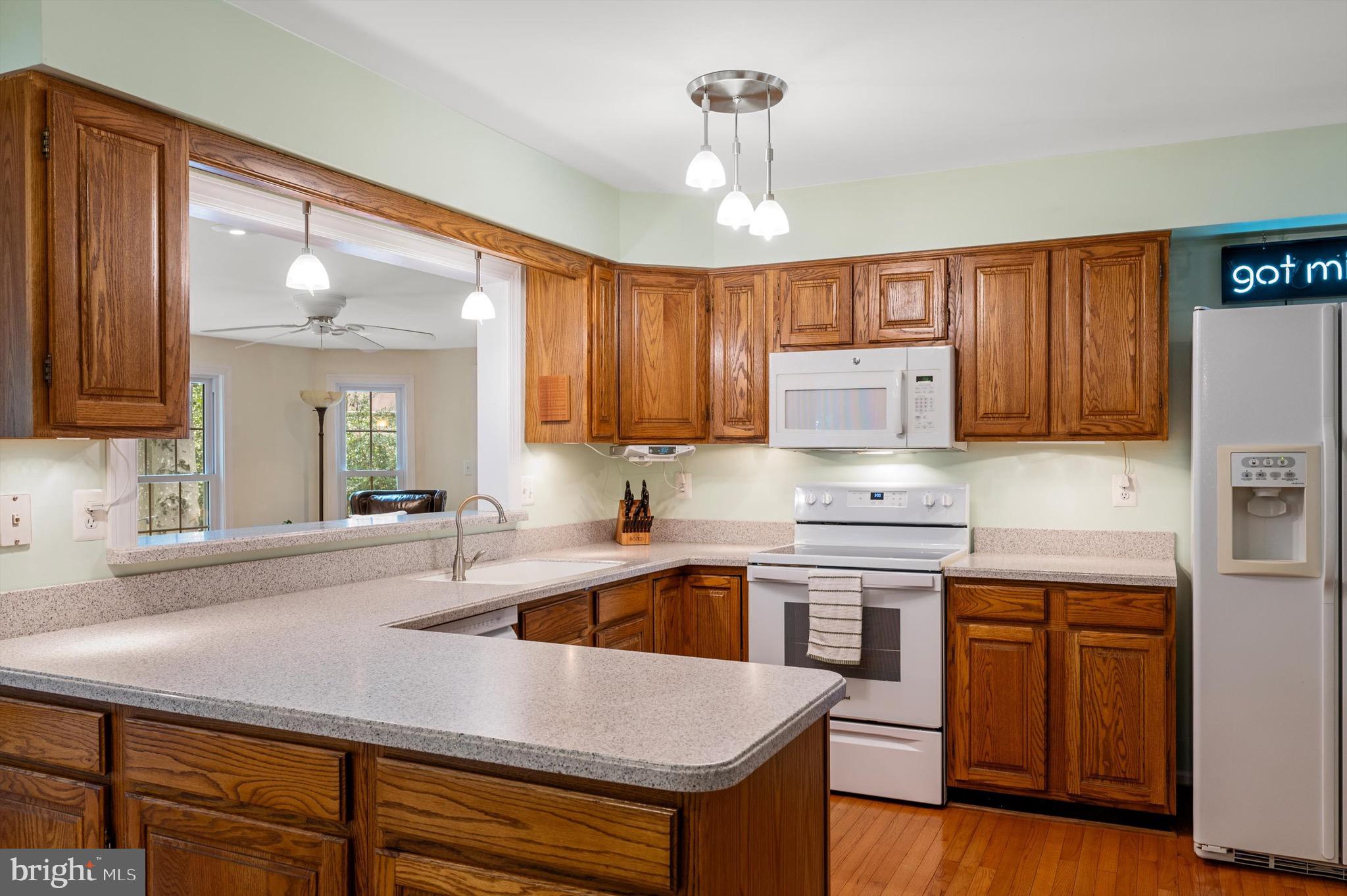 11541 Clara Barton Dr