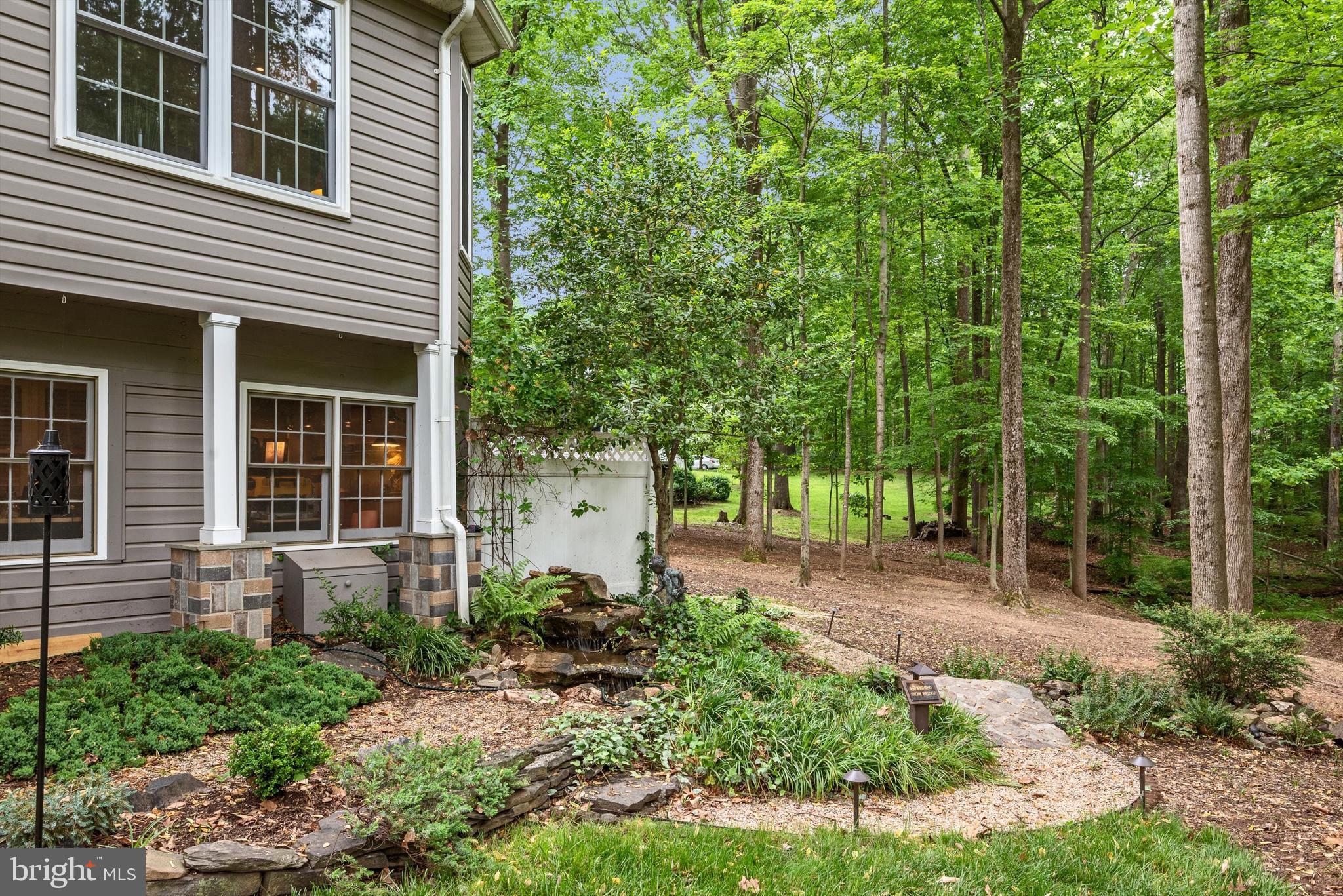 11541 Clara Barton Dr