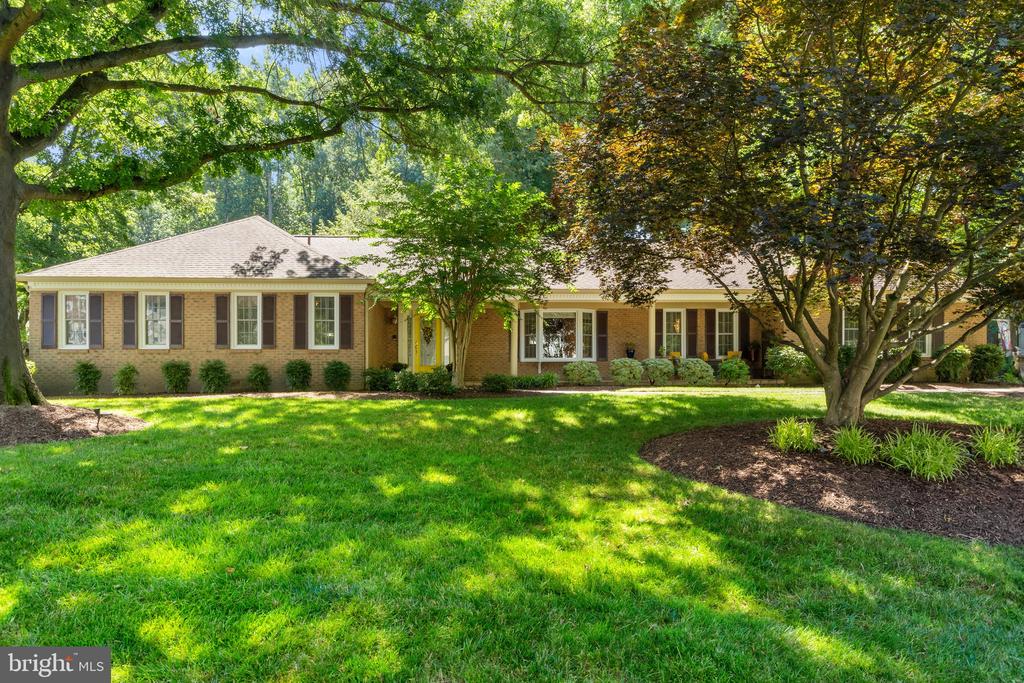 10835 Oakcrest Ct