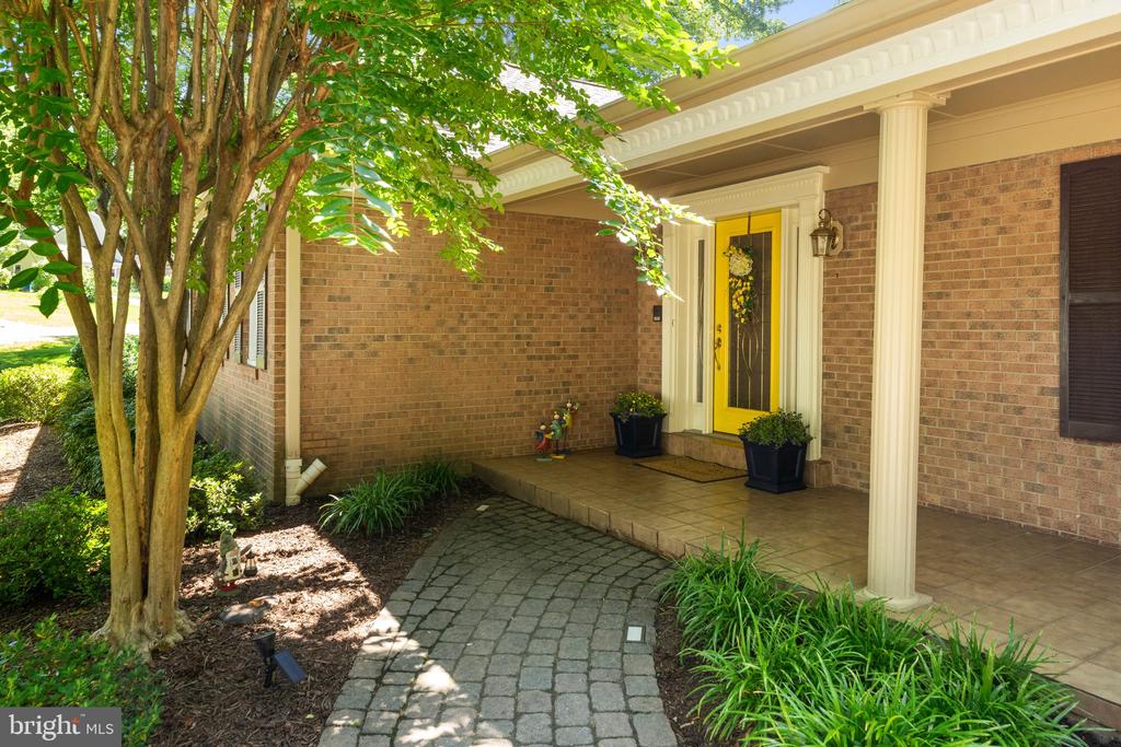 10835 Oakcrest Ct
