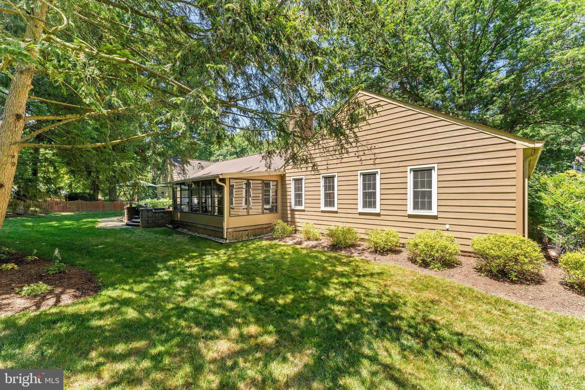10835 Oakcrest Ct