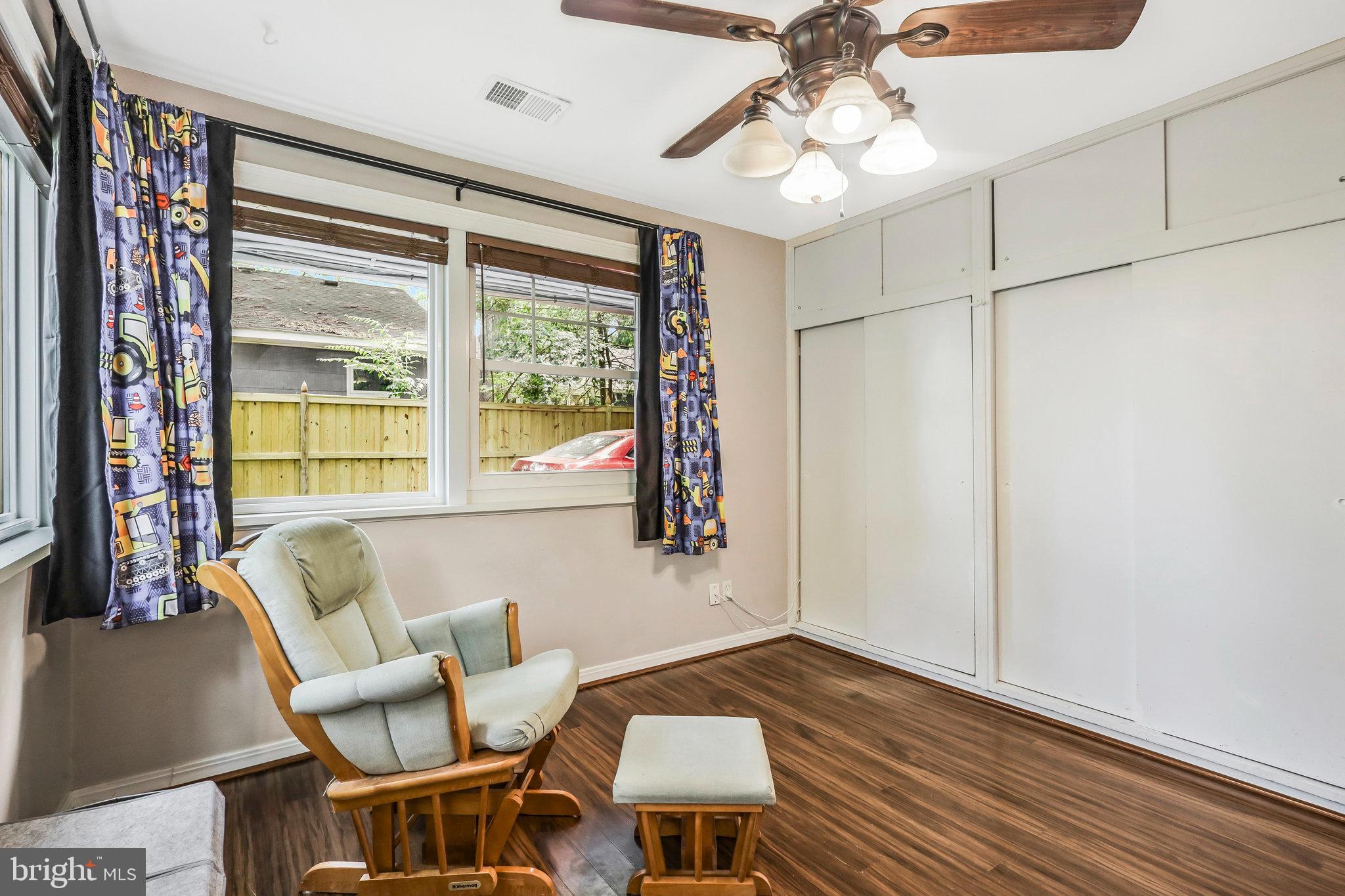 3132 Manor Rd