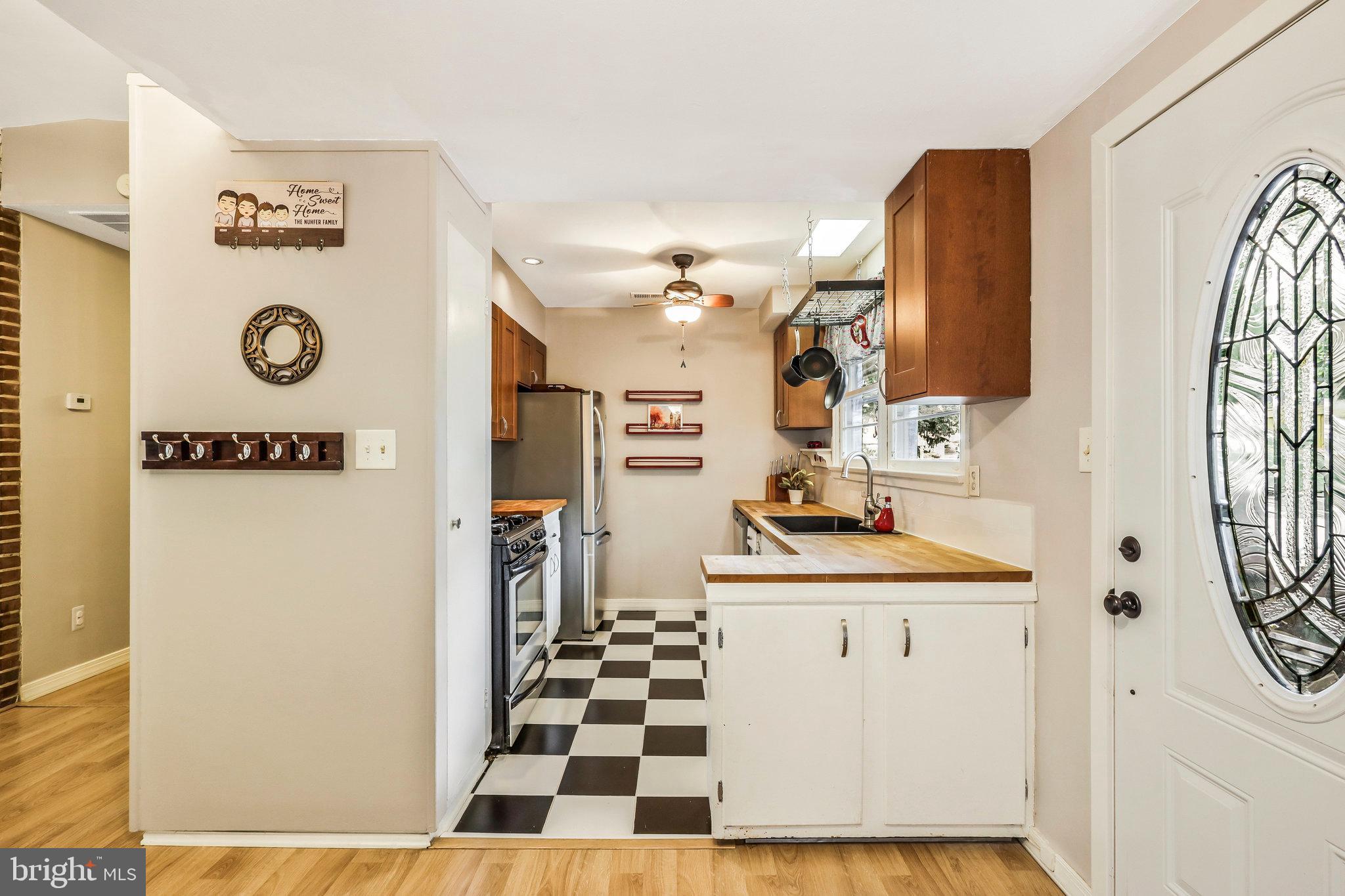 3132 Manor Rd