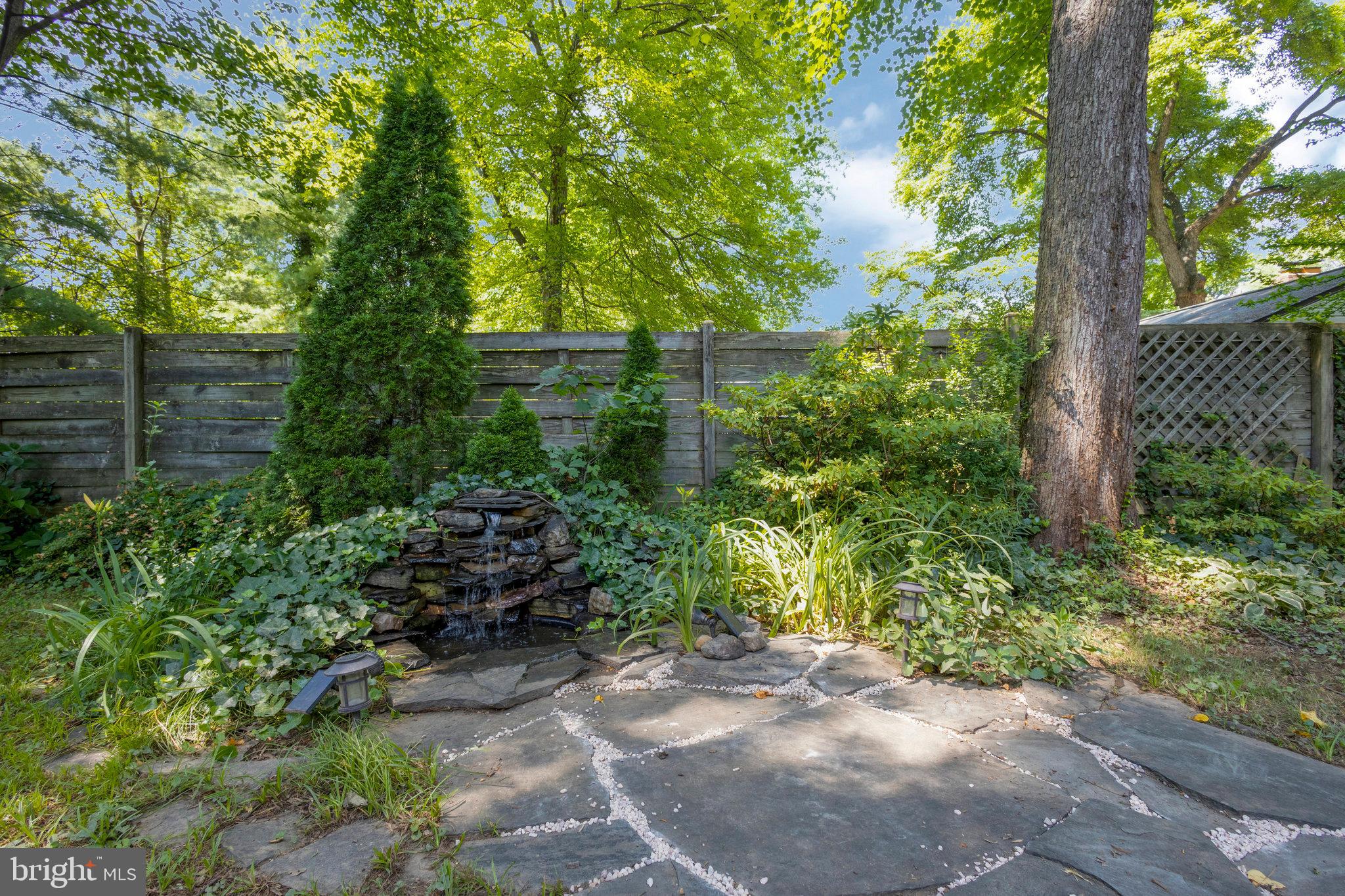 3132 Manor Rd