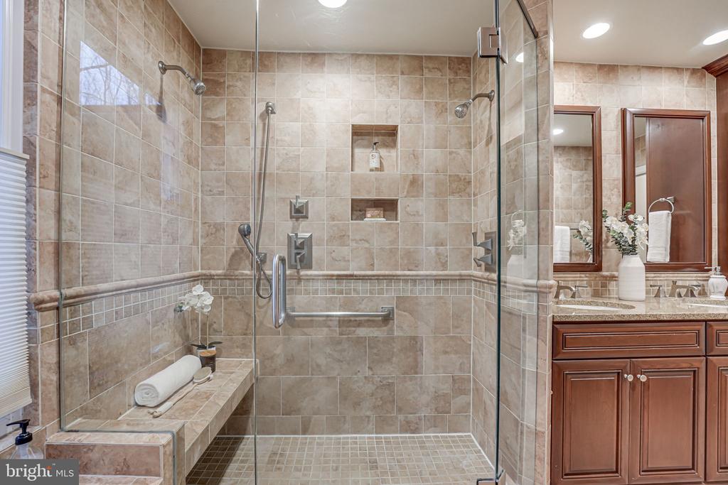6600 Baymeadow Ct
