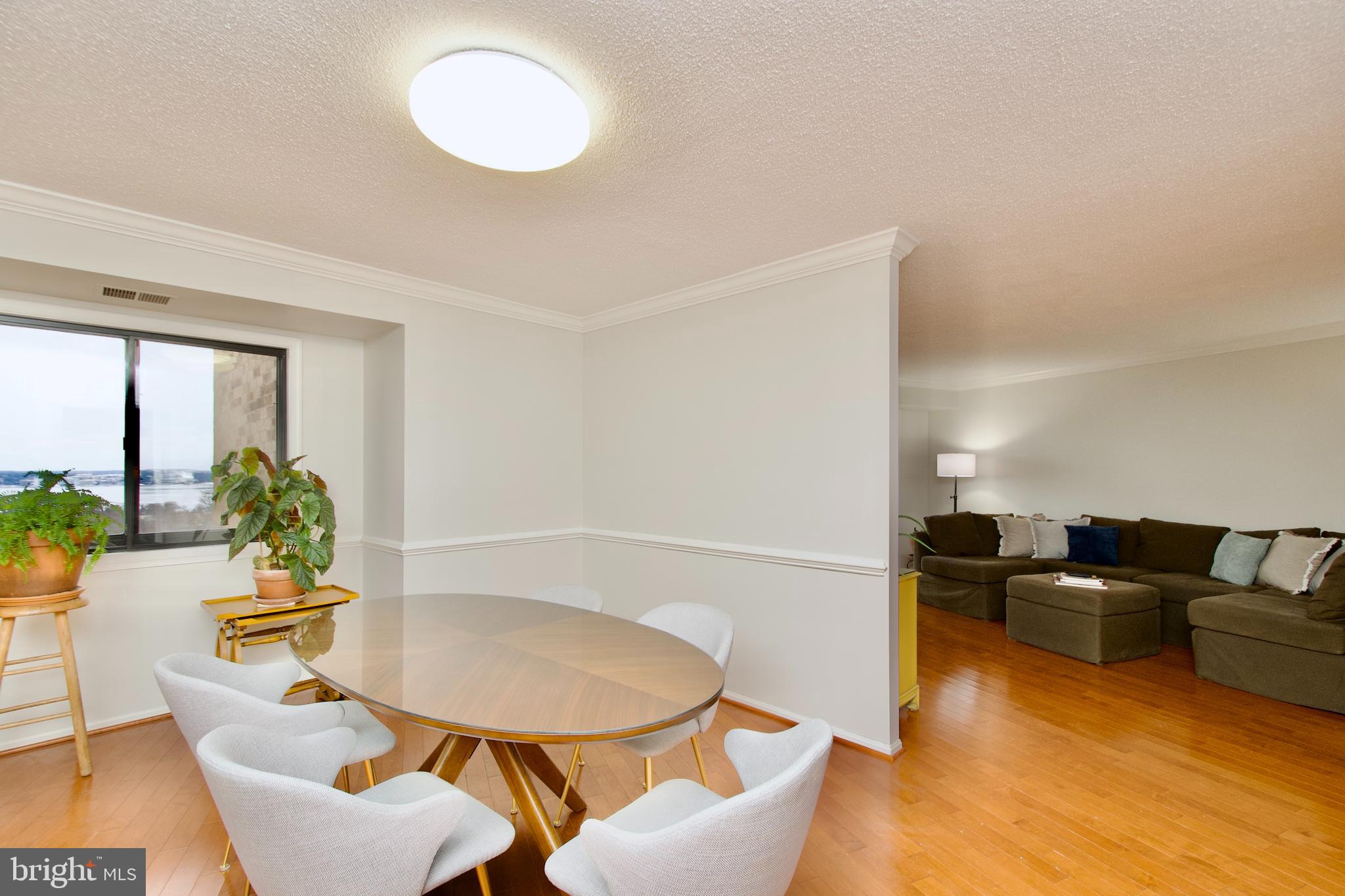5904 Mount Eagle Dr #1104