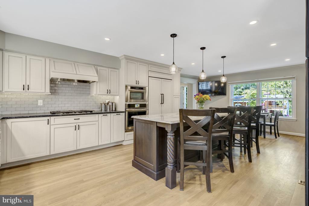 3313 Midland Rd