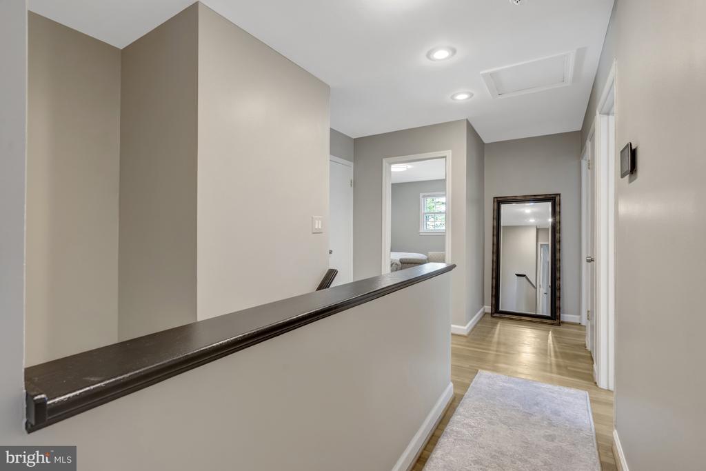 3313 Midland Rd
