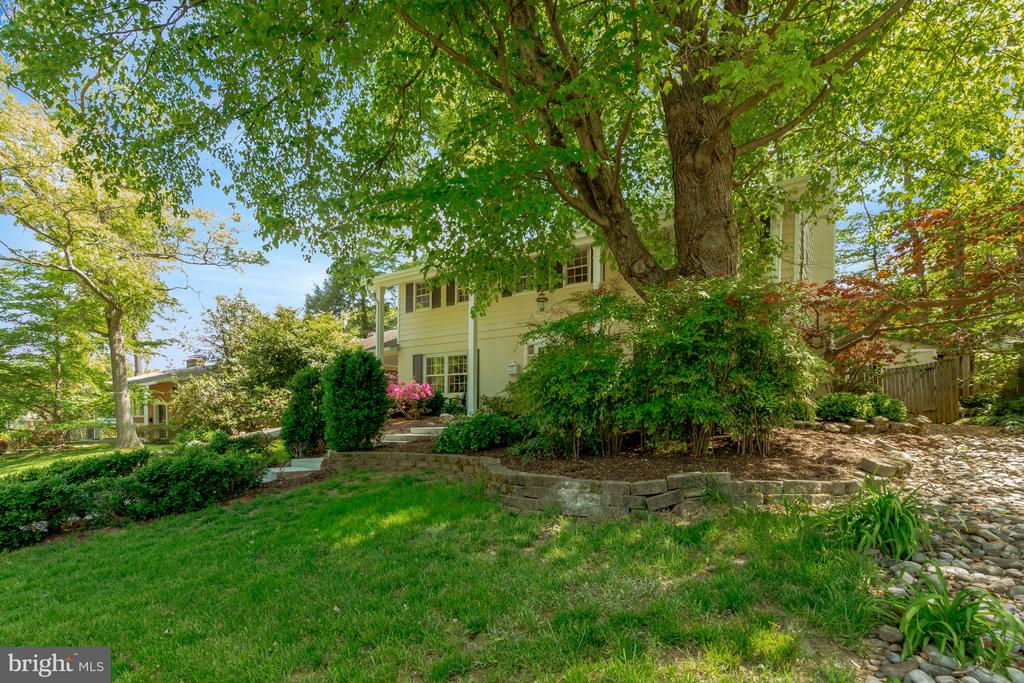 3313 Midland Rd