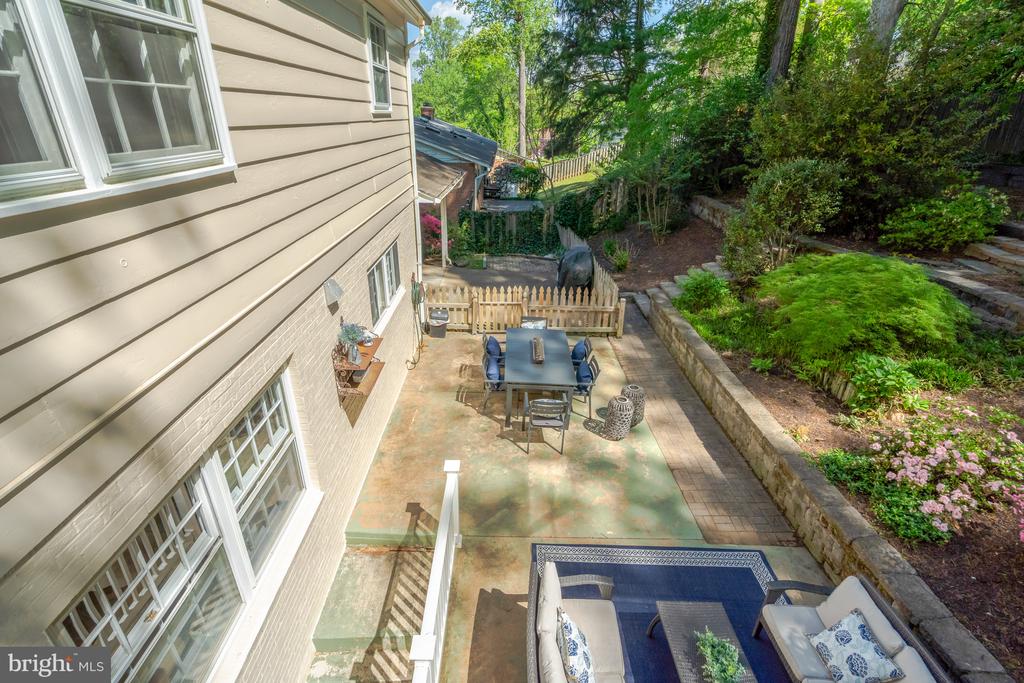 3313 Midland Rd