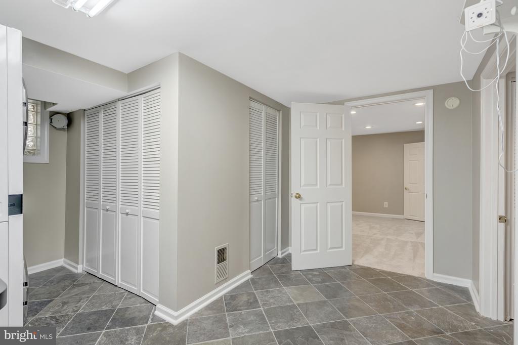 3313 Midland Rd