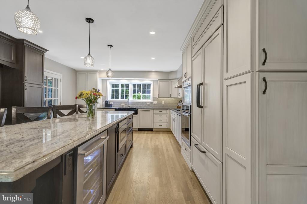 3313 Midland Rd