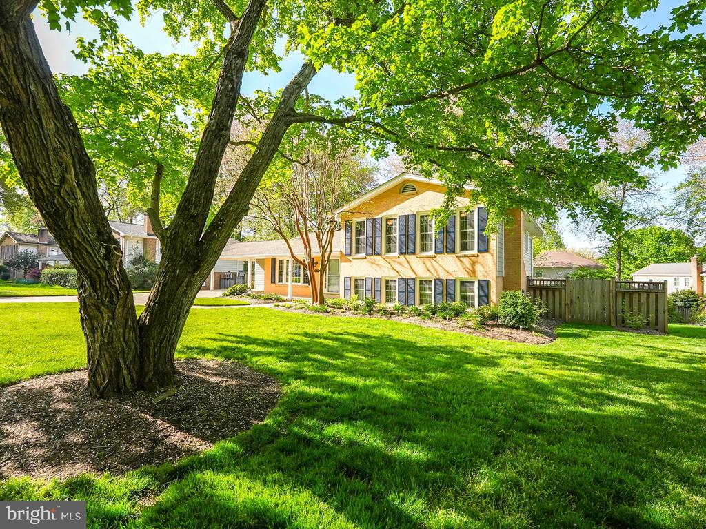 8513 Quaint Ln
