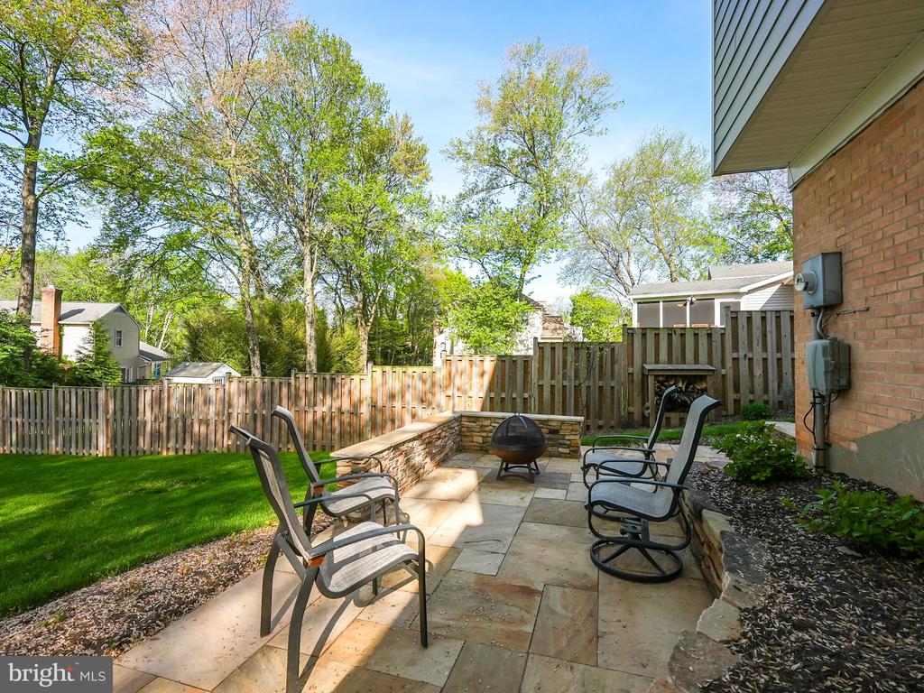 8513 Quaint Ln