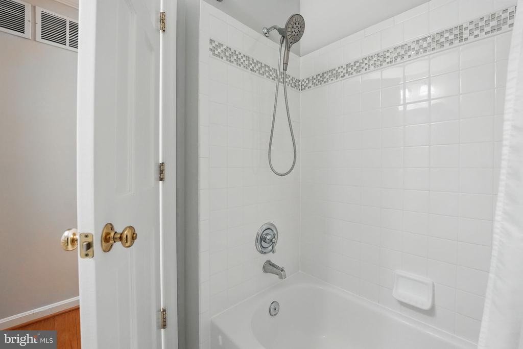 8513 Quaint Ln