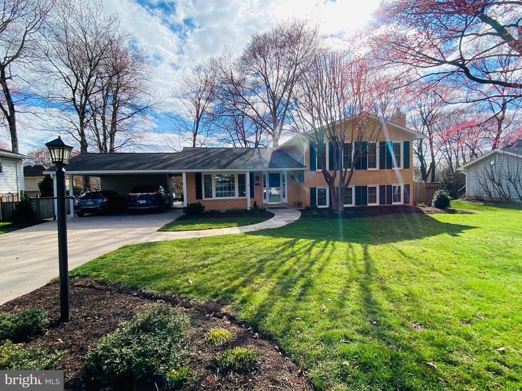 8513 Quaint Ln