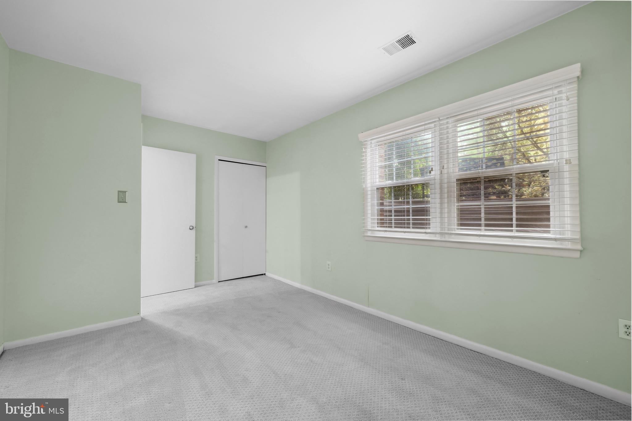 2893 SUTTON OAKS LANE