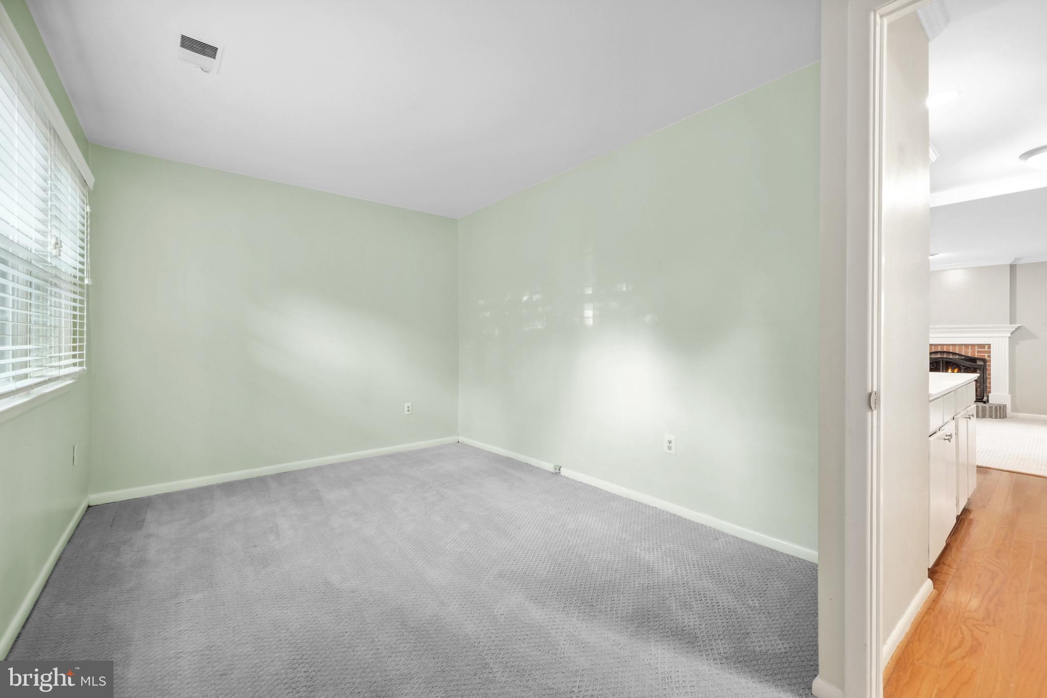 2893 SUTTON OAKS LANE