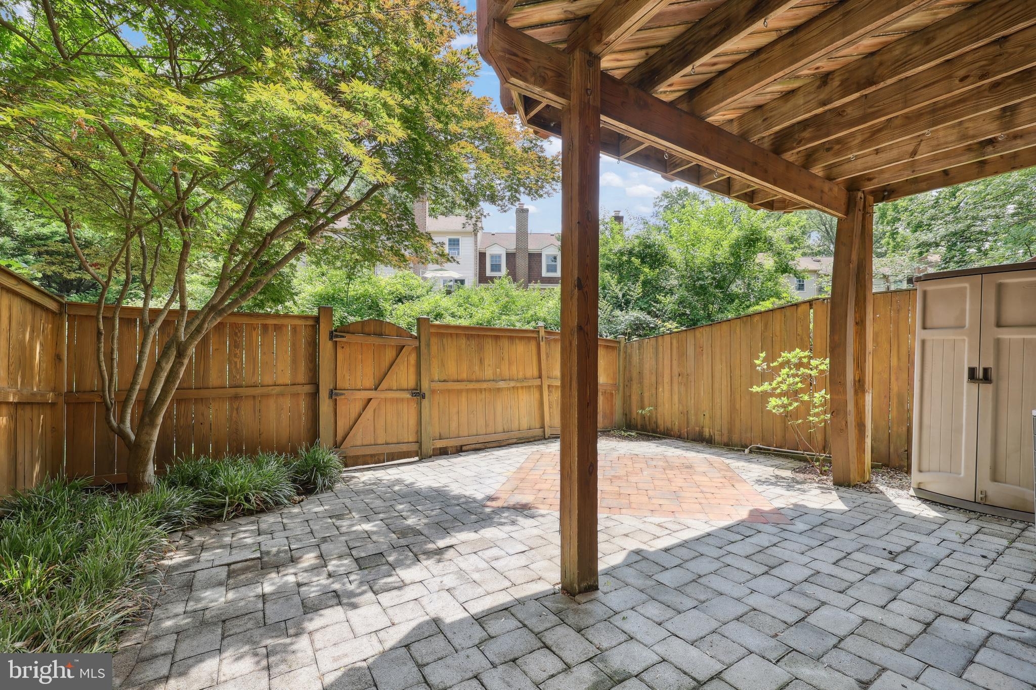 2893 SUTTON OAKS LANE