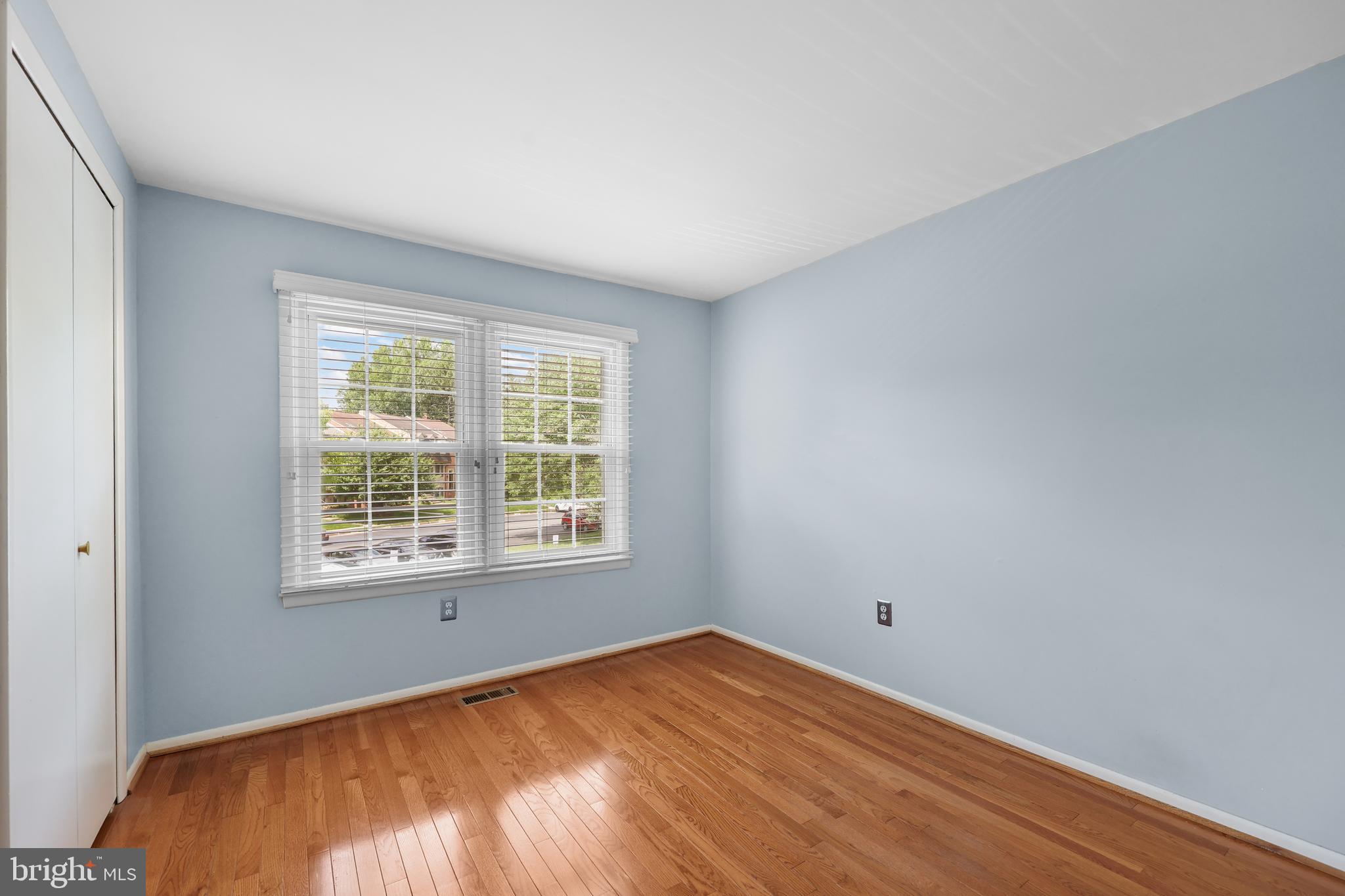 2893 SUTTON OAKS LANE