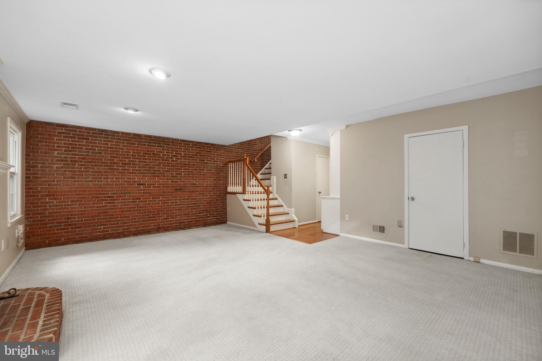 2893 SUTTON OAKS LANE