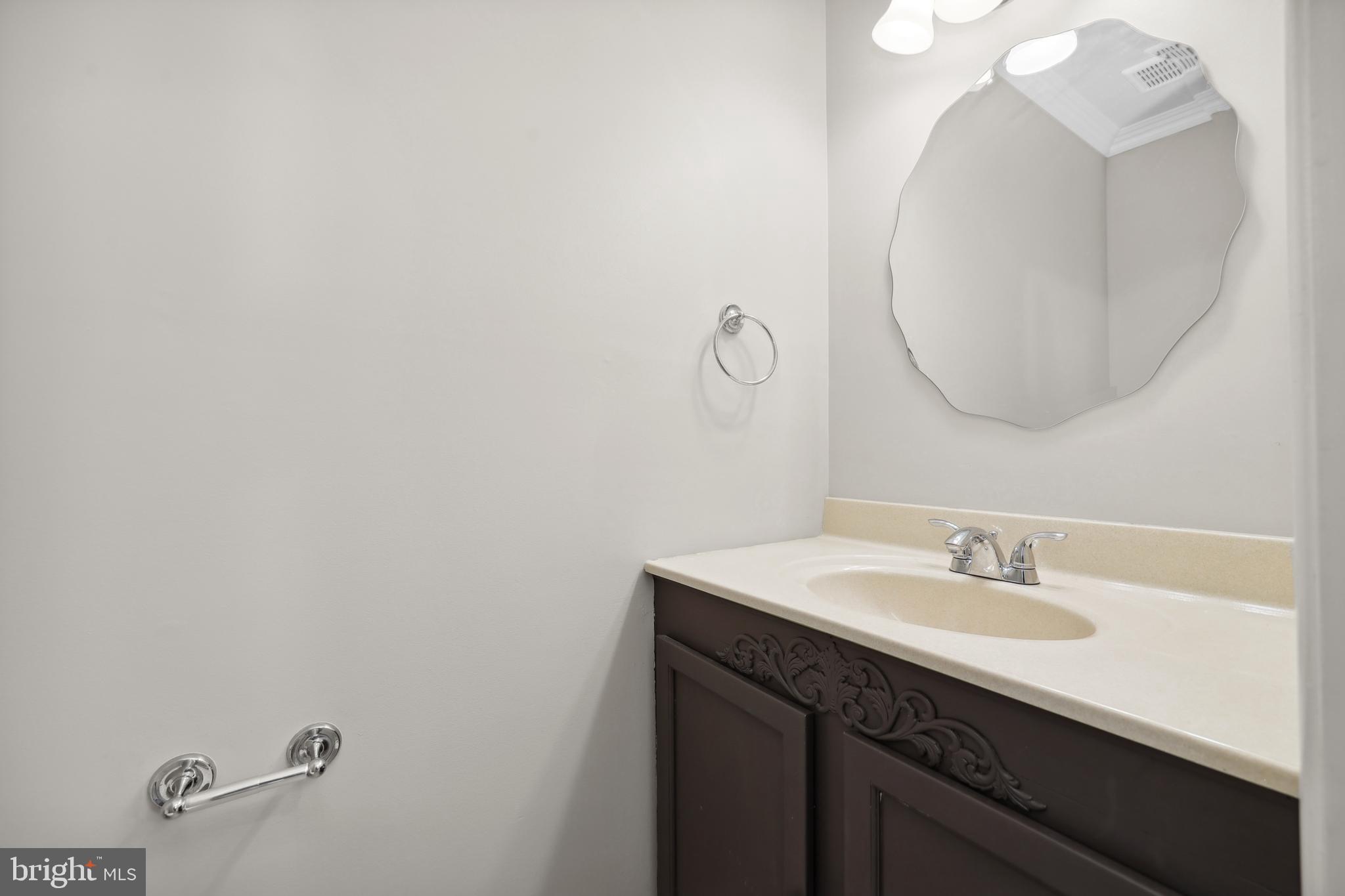 2893 SUTTON OAKS LANE