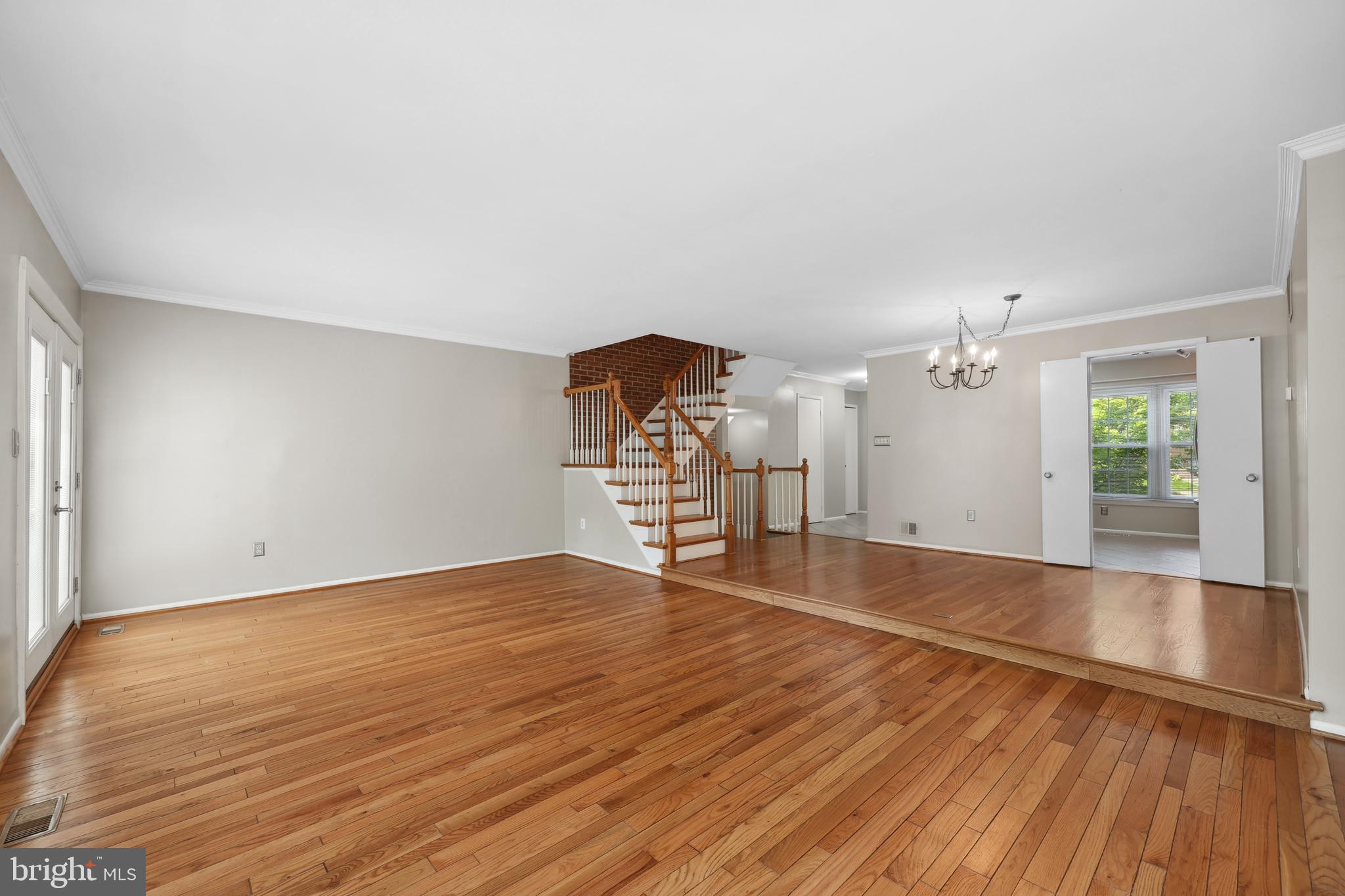 2893 SUTTON OAKS LANE