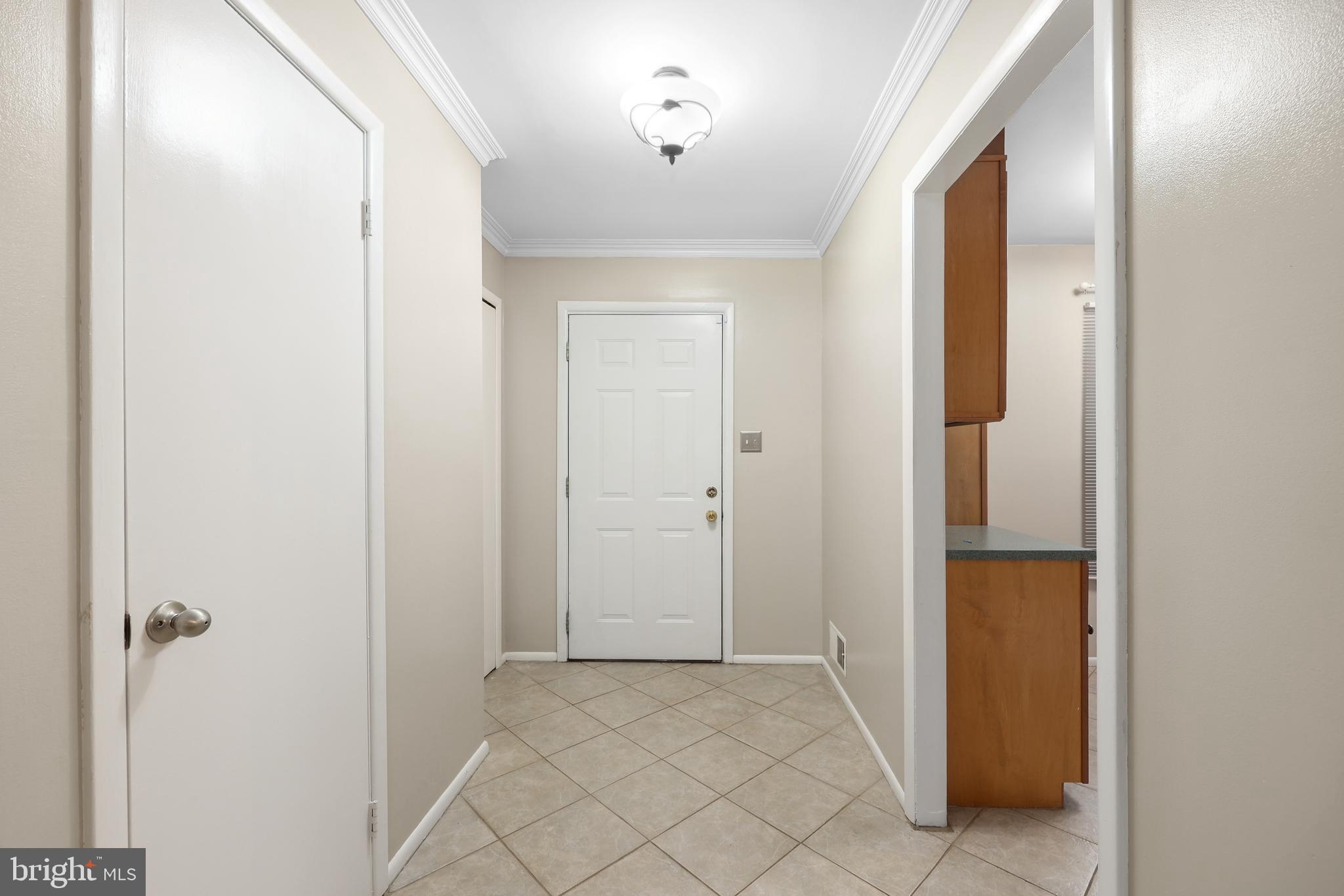 2893 SUTTON OAKS LANE