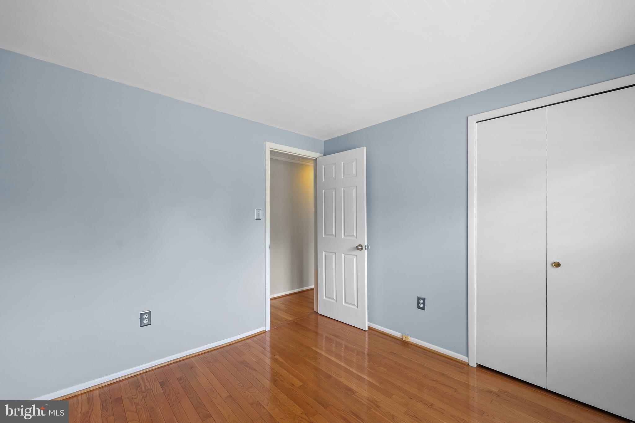 2893 SUTTON OAKS LANE