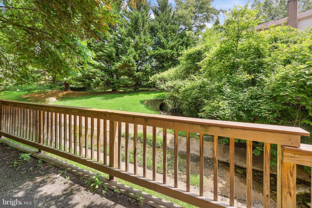 2893 SUTTON OAKS LANE