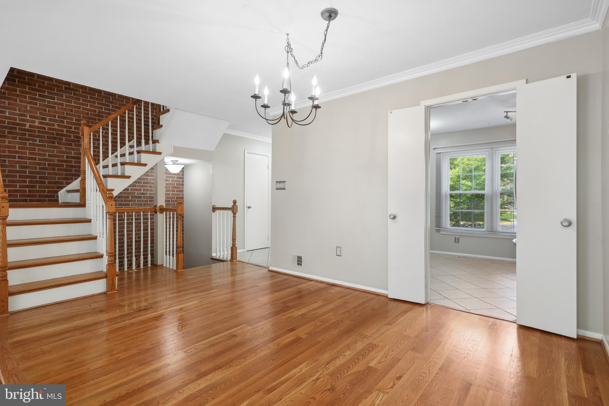 2893 SUTTON OAKS LANE