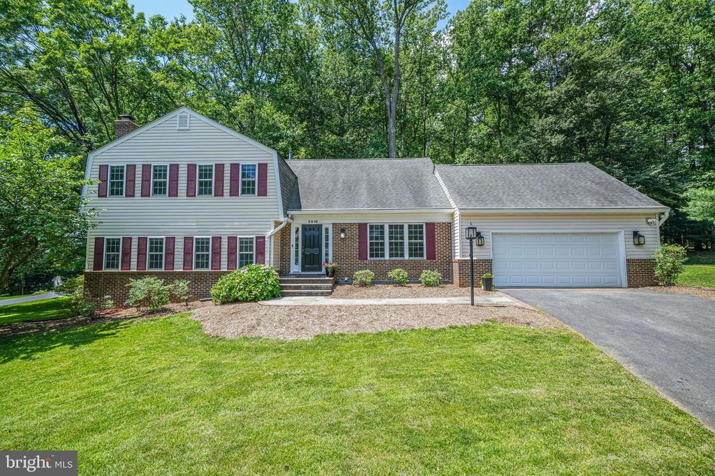 5616 Tilia Ct