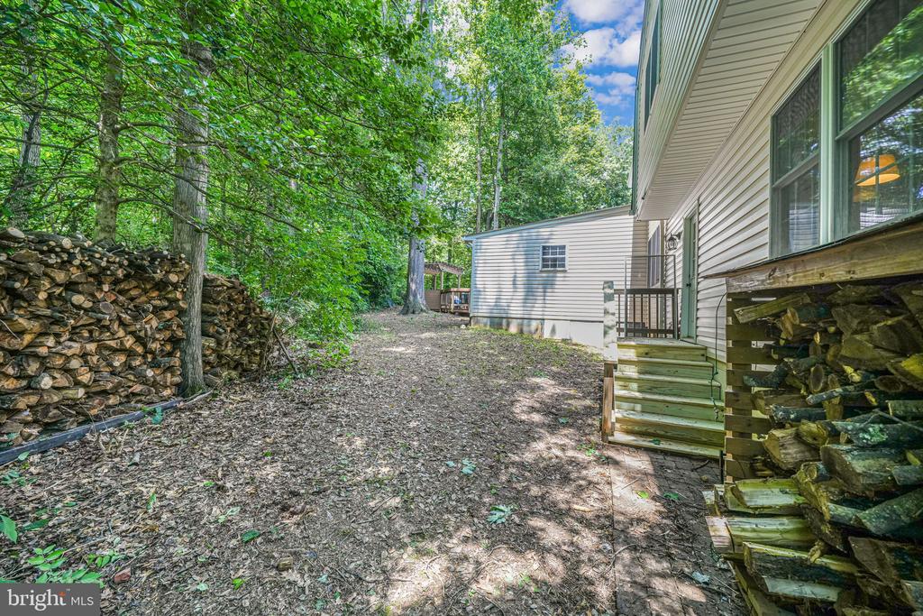 5616 Tilia Ct