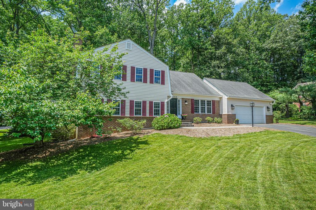 5616 Tilia Ct