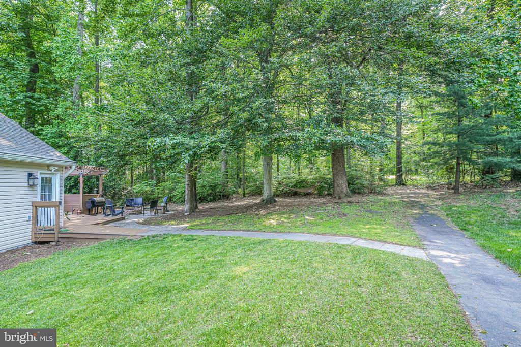 5616 Tilia Ct