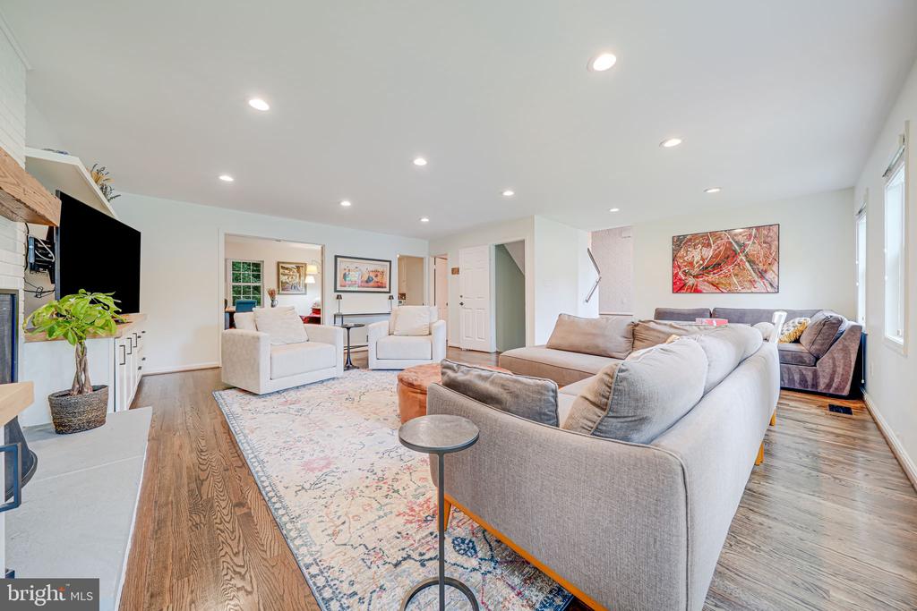 5616 Tilia Ct