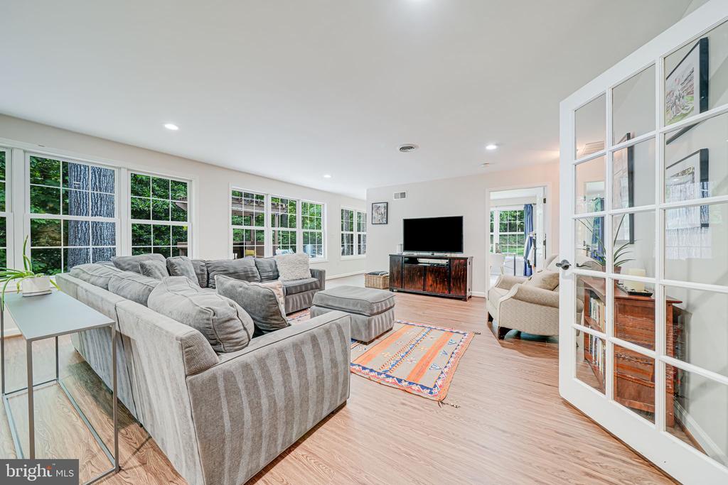 5616 Tilia Ct