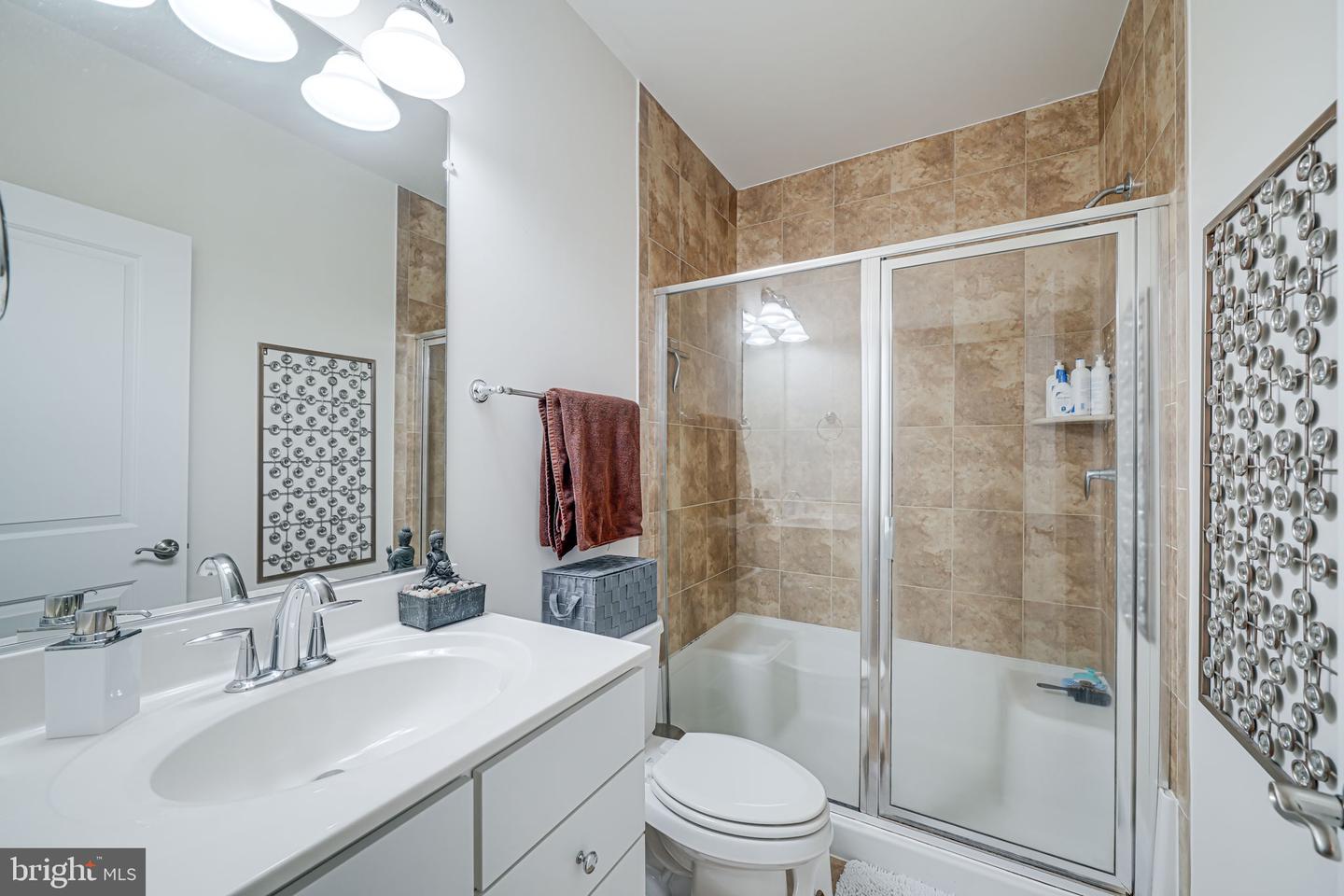6513 Manor Ridge Ct
