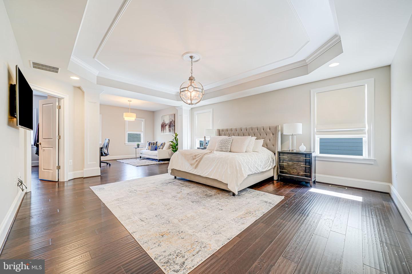 6513 Manor Ridge Ct