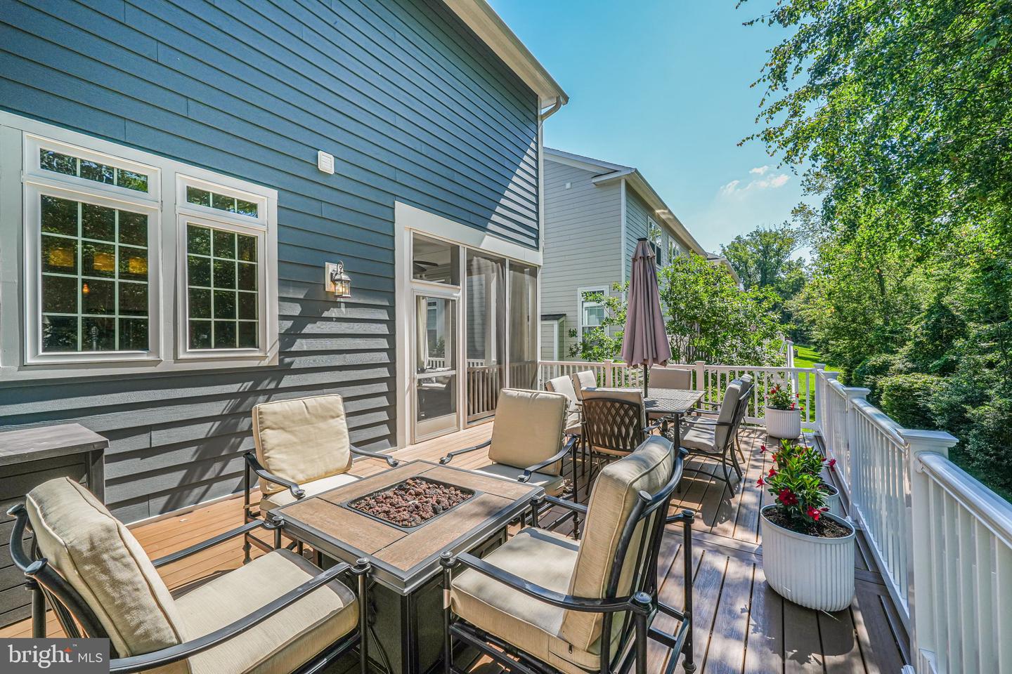 6513 Manor Ridge Ct