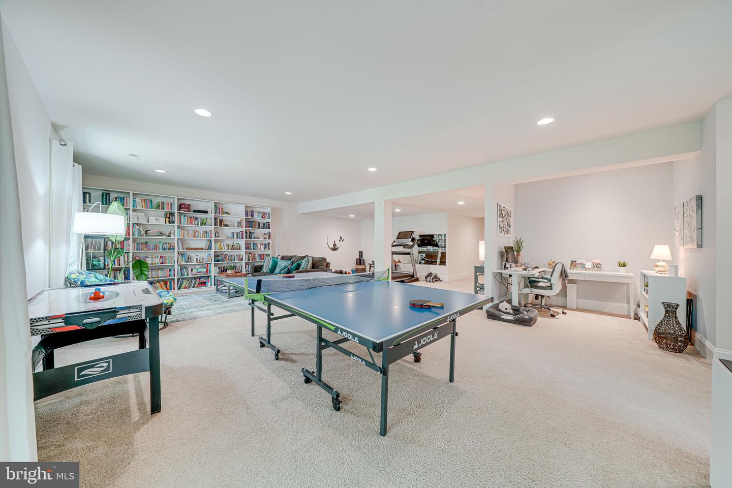 6513 Manor Ridge Ct