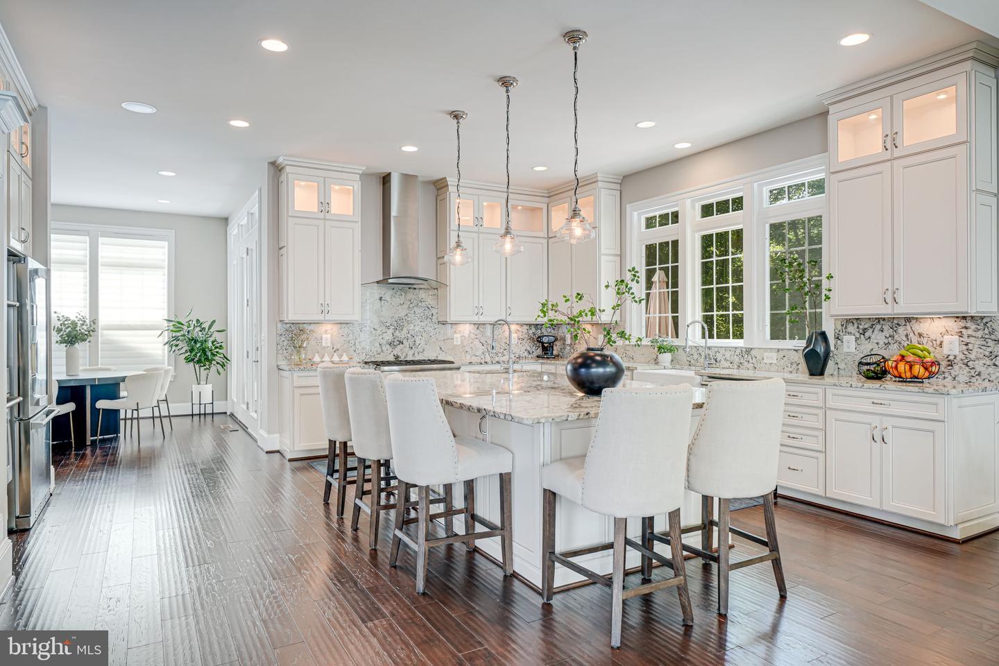 6513 Manor Ridge Ct