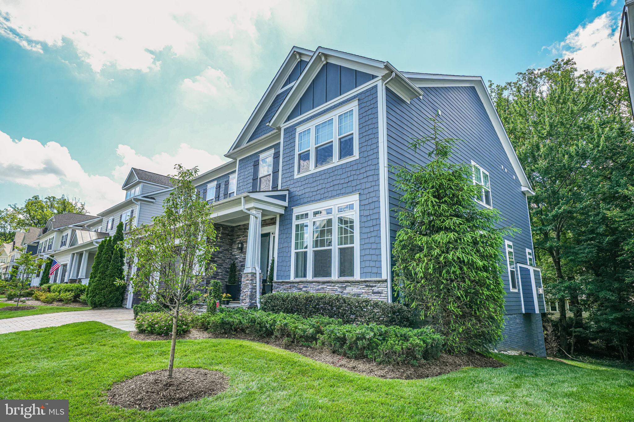 6513 Manor Ridge Ct