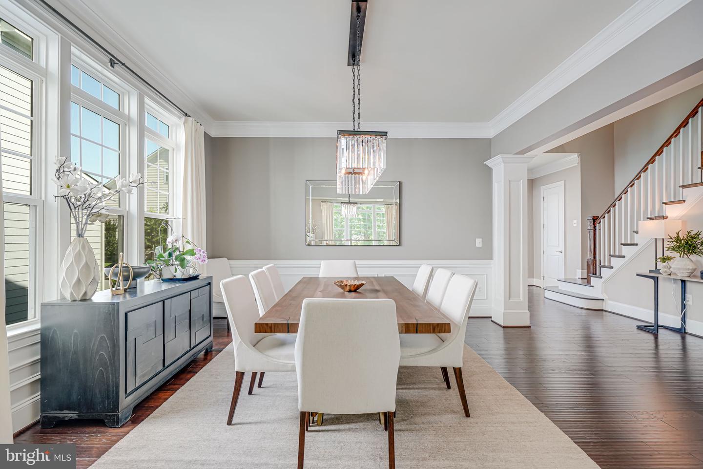 6513 Manor Ridge Ct