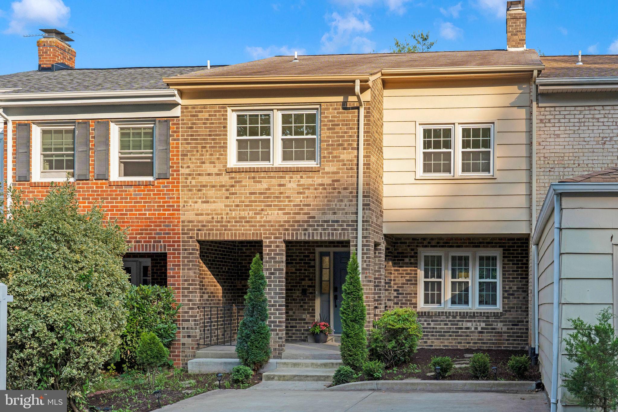 1135 MOOREFIELD HILL COURT SW