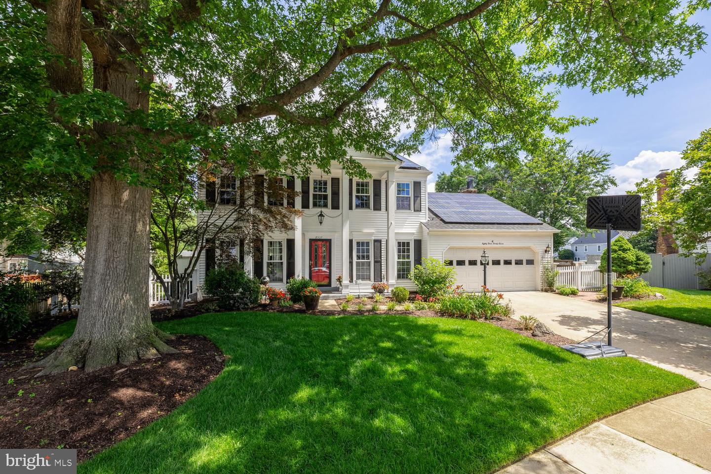 8327 Fran Ct