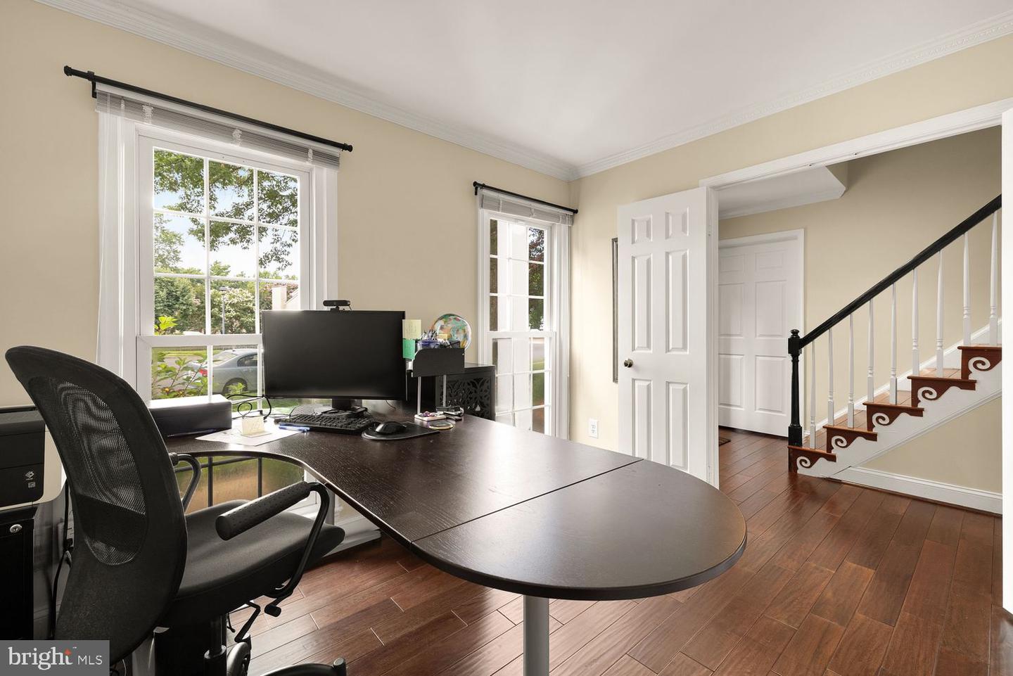 8327 Fran Ct