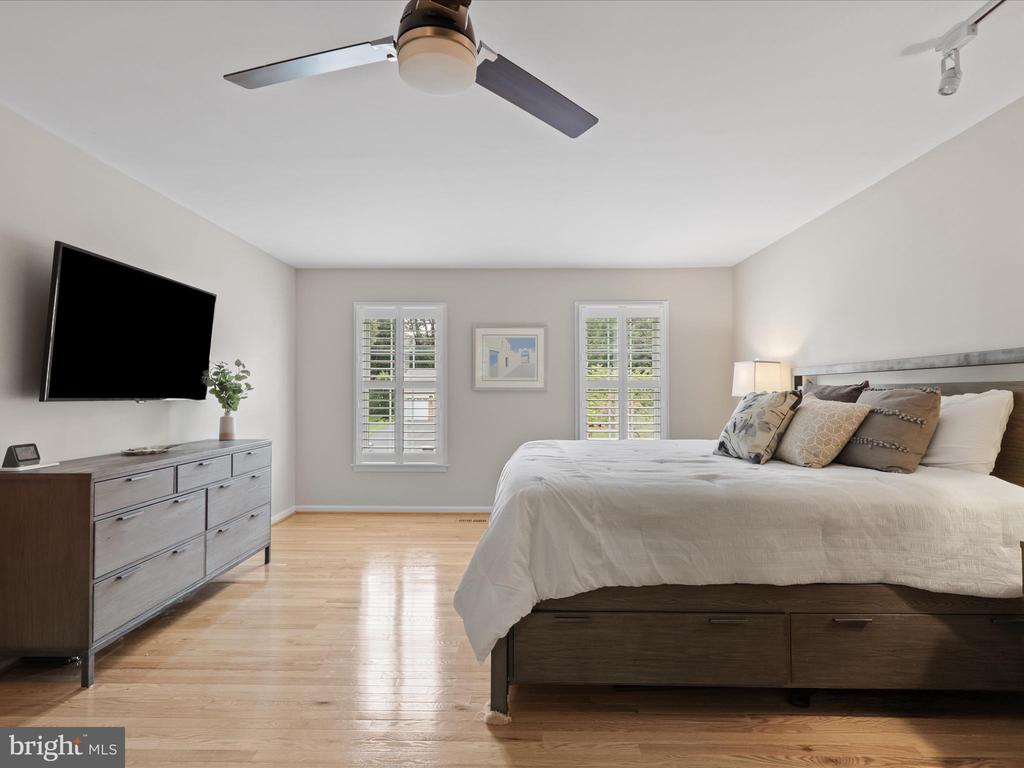 10809 FIELDWOOD DRIVE